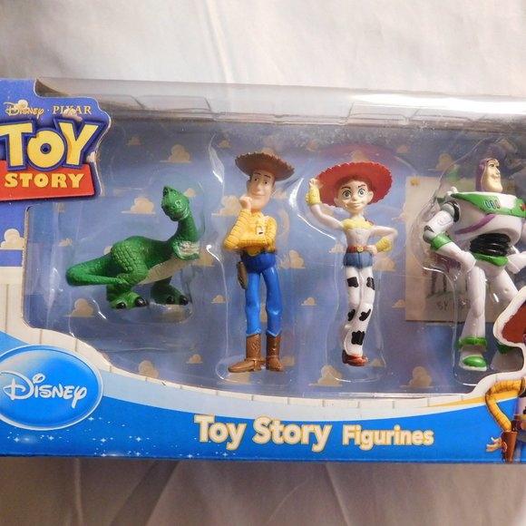 Disney Pixar Toy Story 4 Figurine Set NEW - Picture 1 of 6